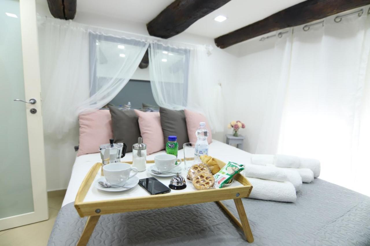 Napule - Loft Apartment Наполи Екстериор снимка