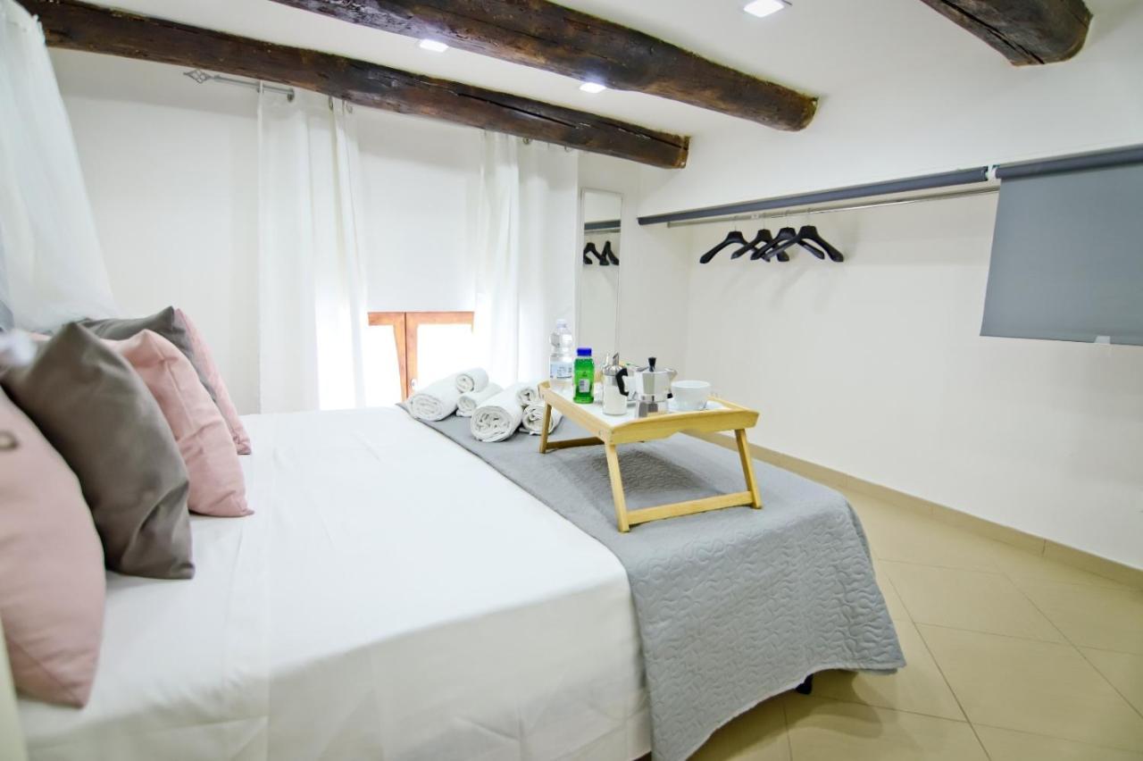 Napule - Loft Apartment Наполи Екстериор снимка
